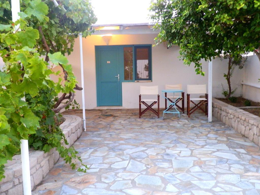 Parasporos Village Adamantas  Kamer foto
